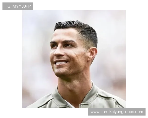 C罗正面包抄力量十足