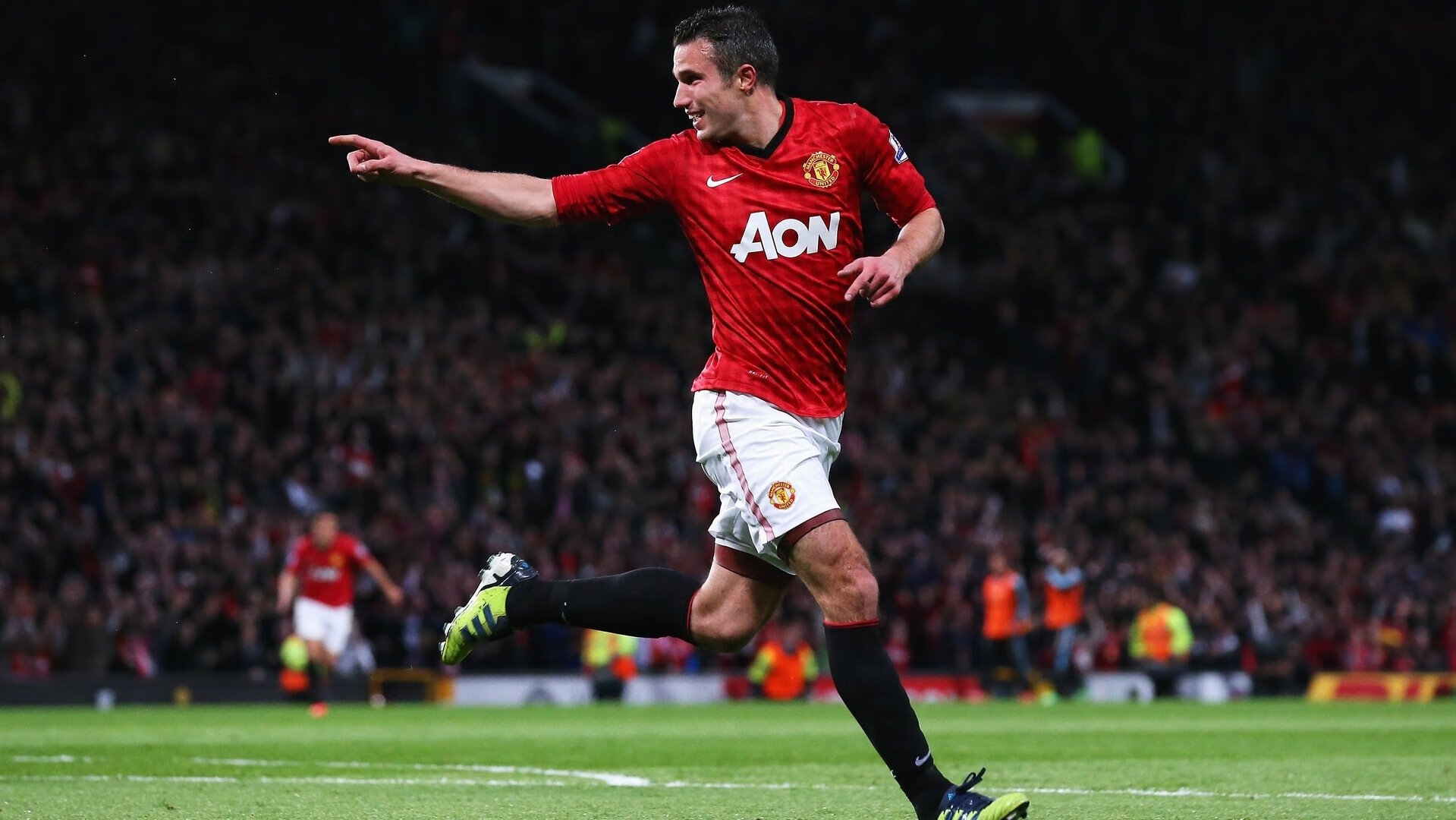 40岁C罗再创神迹:沙特联赛独中两元,助球队登顶!,c罗特辑